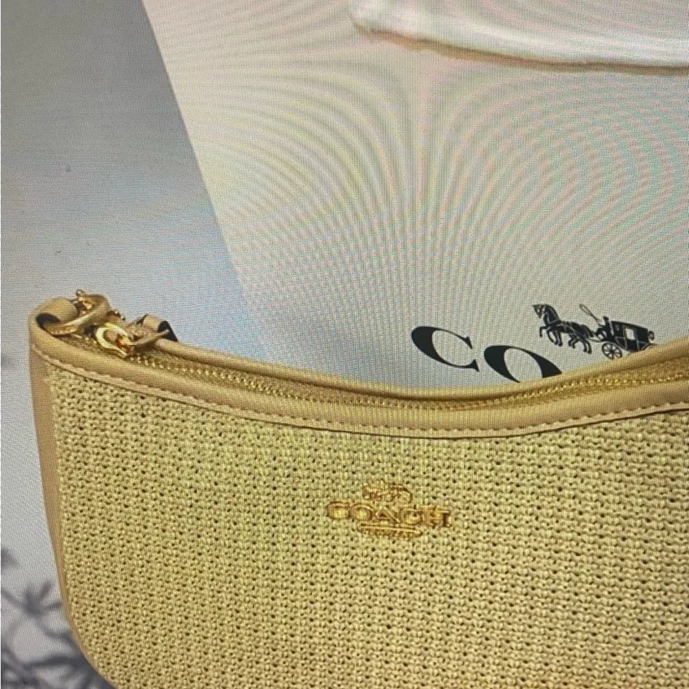 Coach make fashion